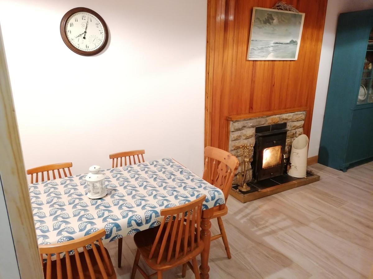 Ferguson'S Traditional Townhouse Dunkineely Zewnętrze zdjęcie